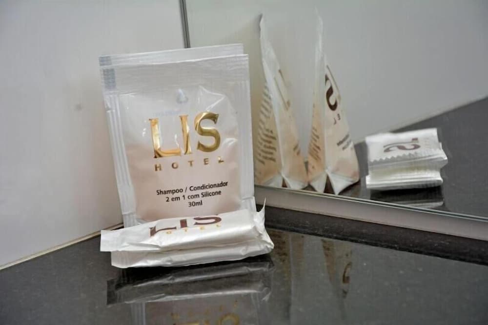 Lis Hotel 18/30
