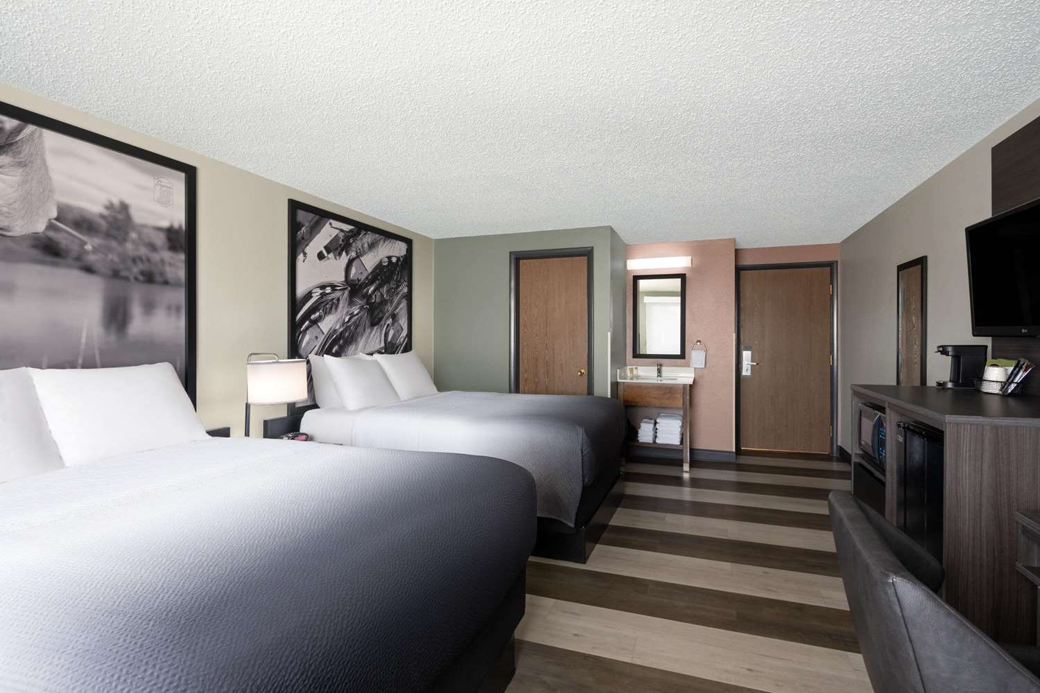 Super 8 by Wyndham Conrad MT 13/41