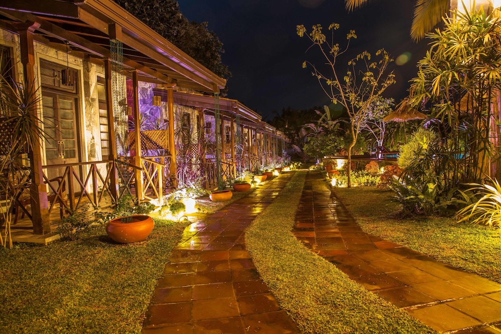 Villa Pinnawala 40/50
