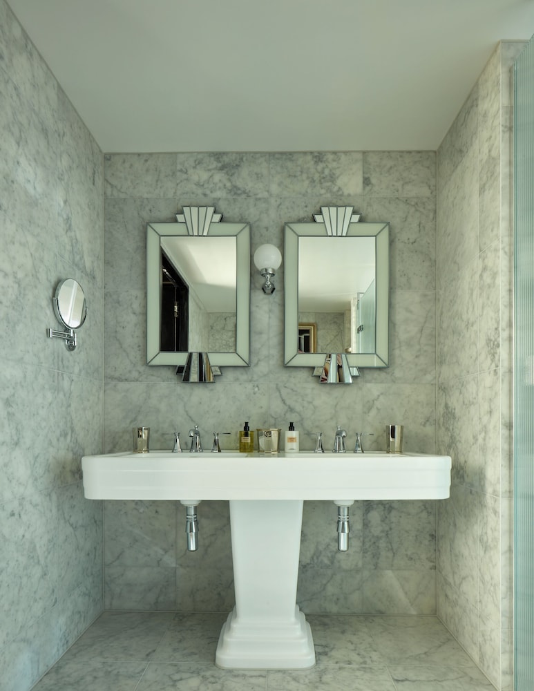 Art Deco, Suite, King Bed، Sea Containers London 4/5