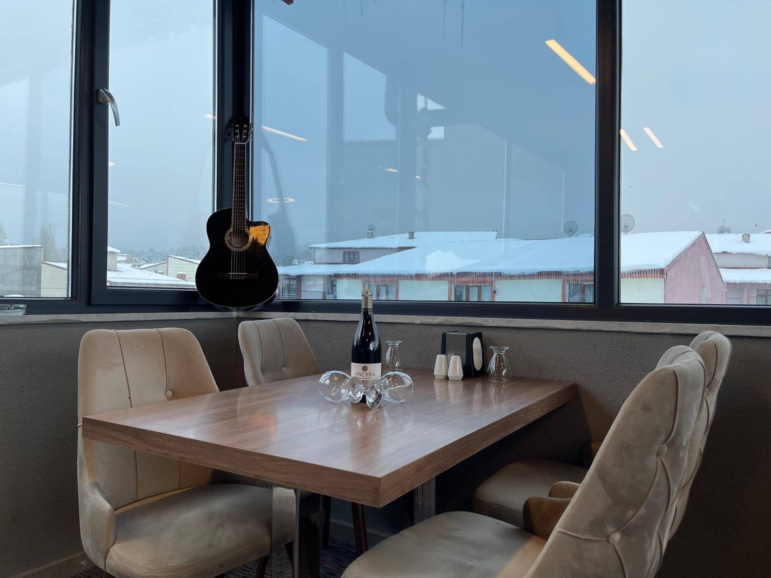 Hotel Aras 33/50