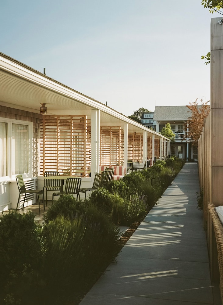The Beachside At Nantucket 58/60