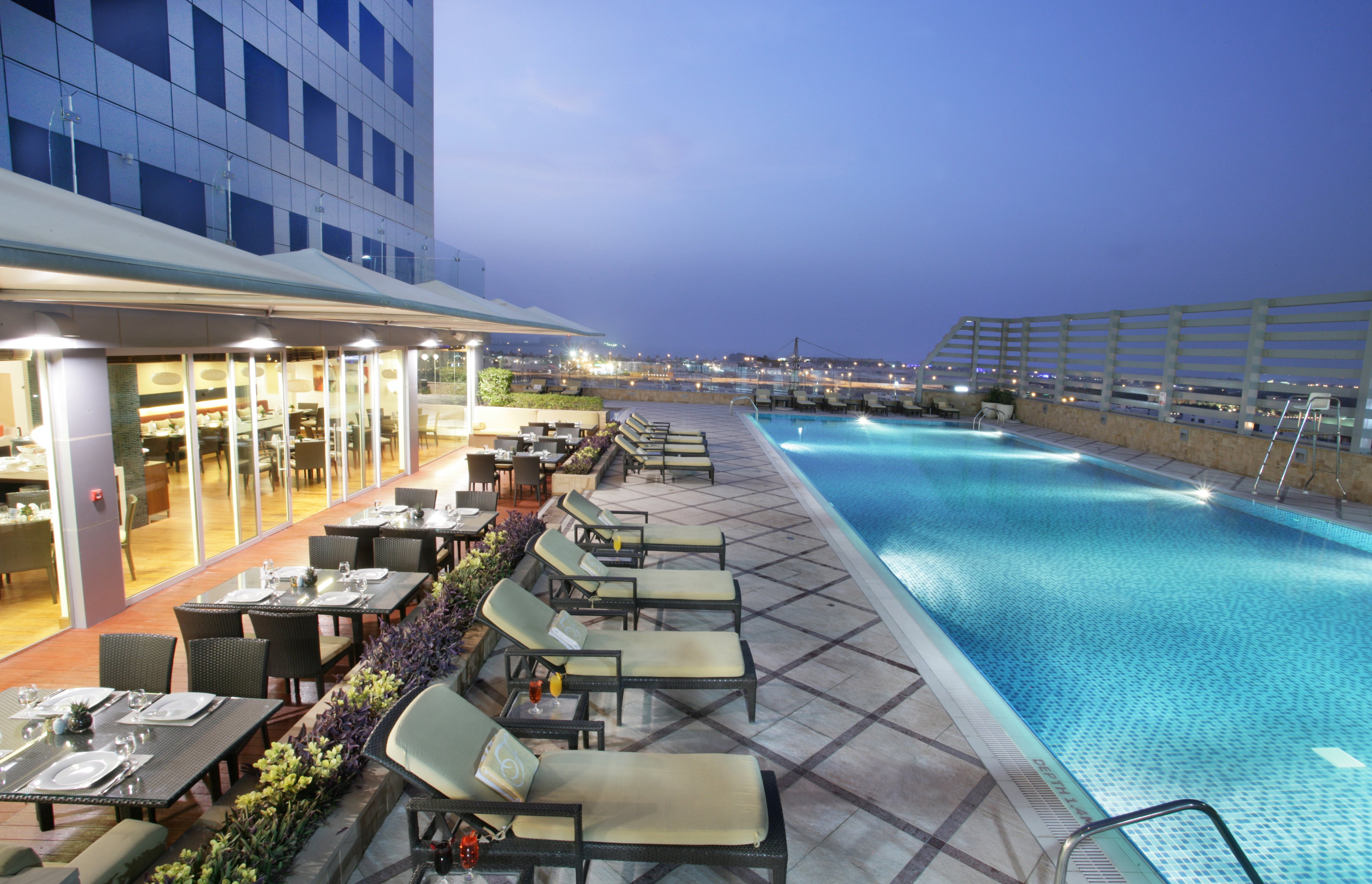 La Suite Dubai Hotel & Apartments 47/47