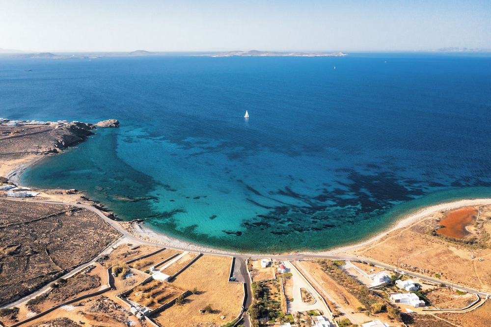Epic Blue Suites & Villas 38/45