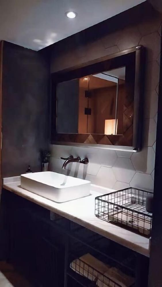 Shanghai Vintage Hotel Disneyland Branch 6/50