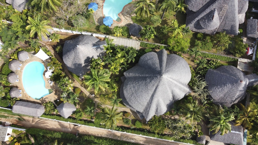 AESTUS VILLAS RESORT 43/50