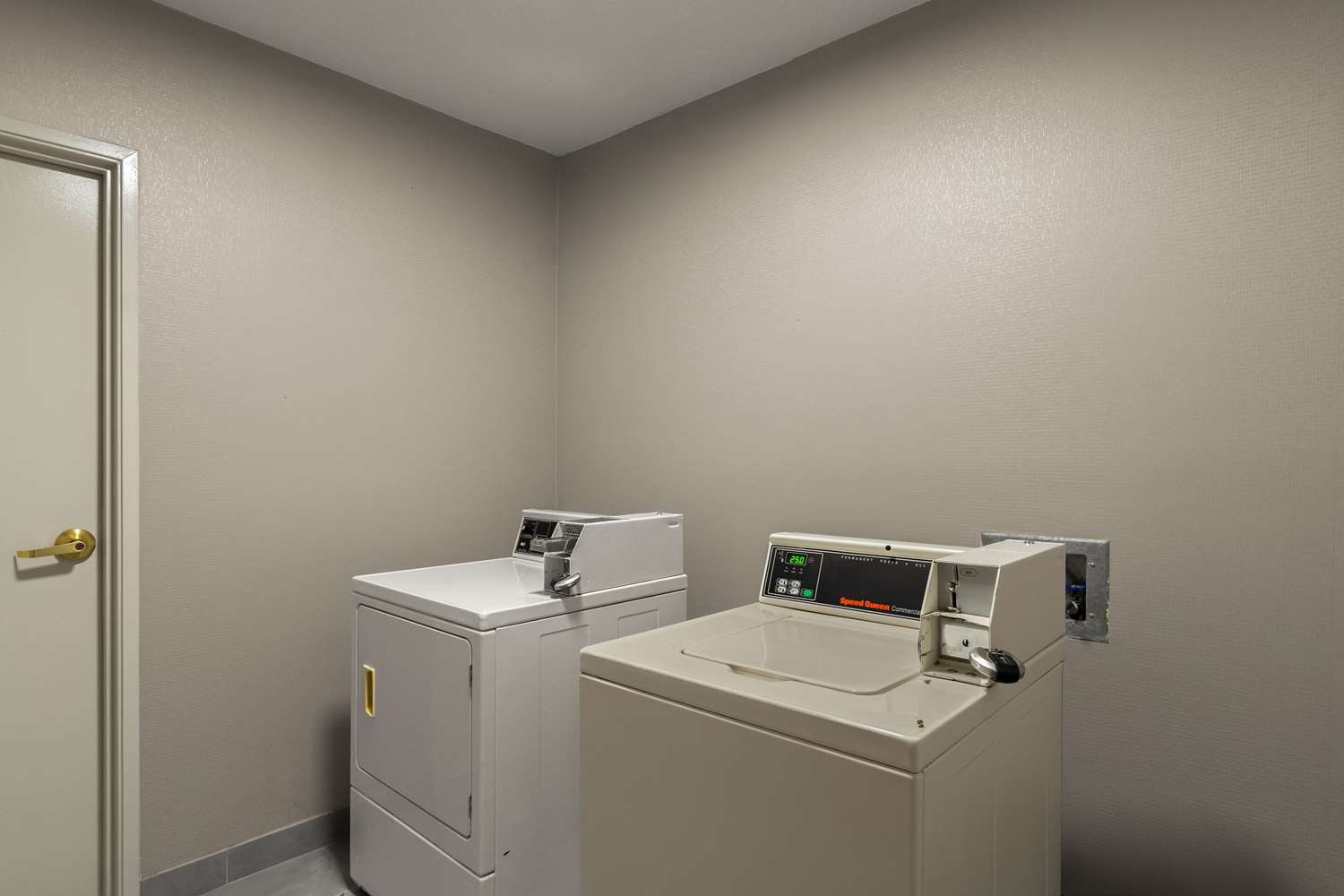 Comfort Inn & Suites Ashland - Richmond North 29/32