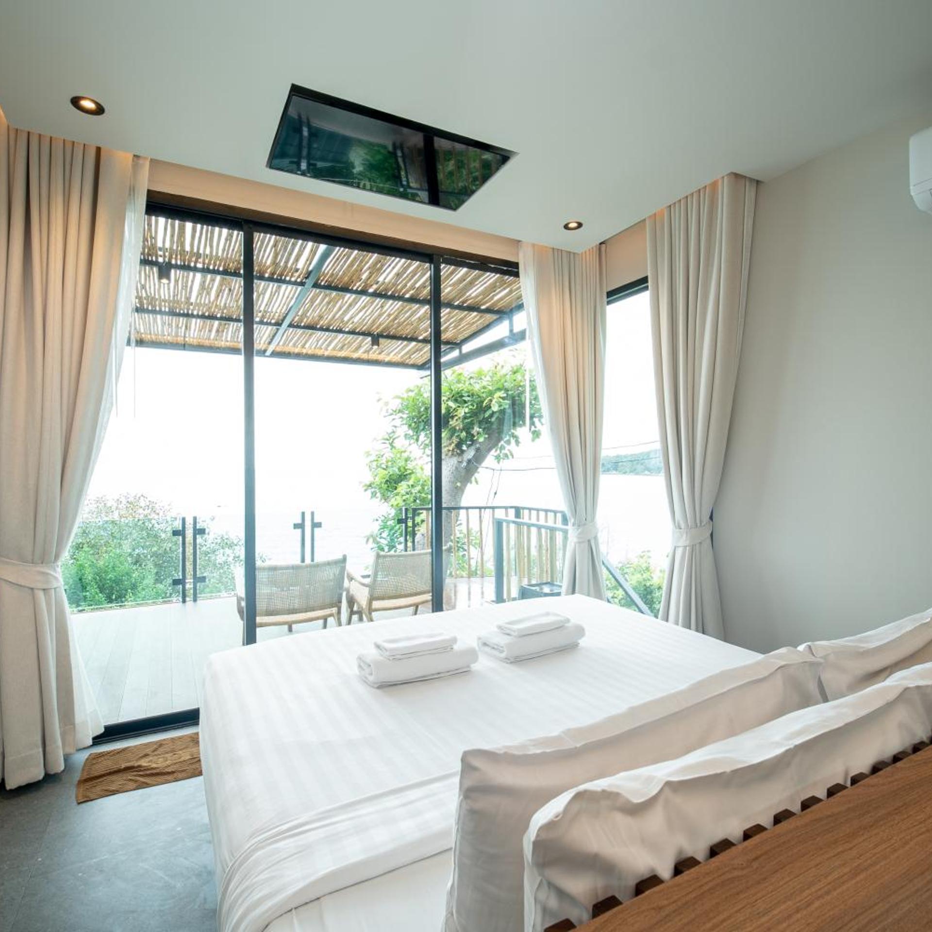 Room, Double Bed, Sea View