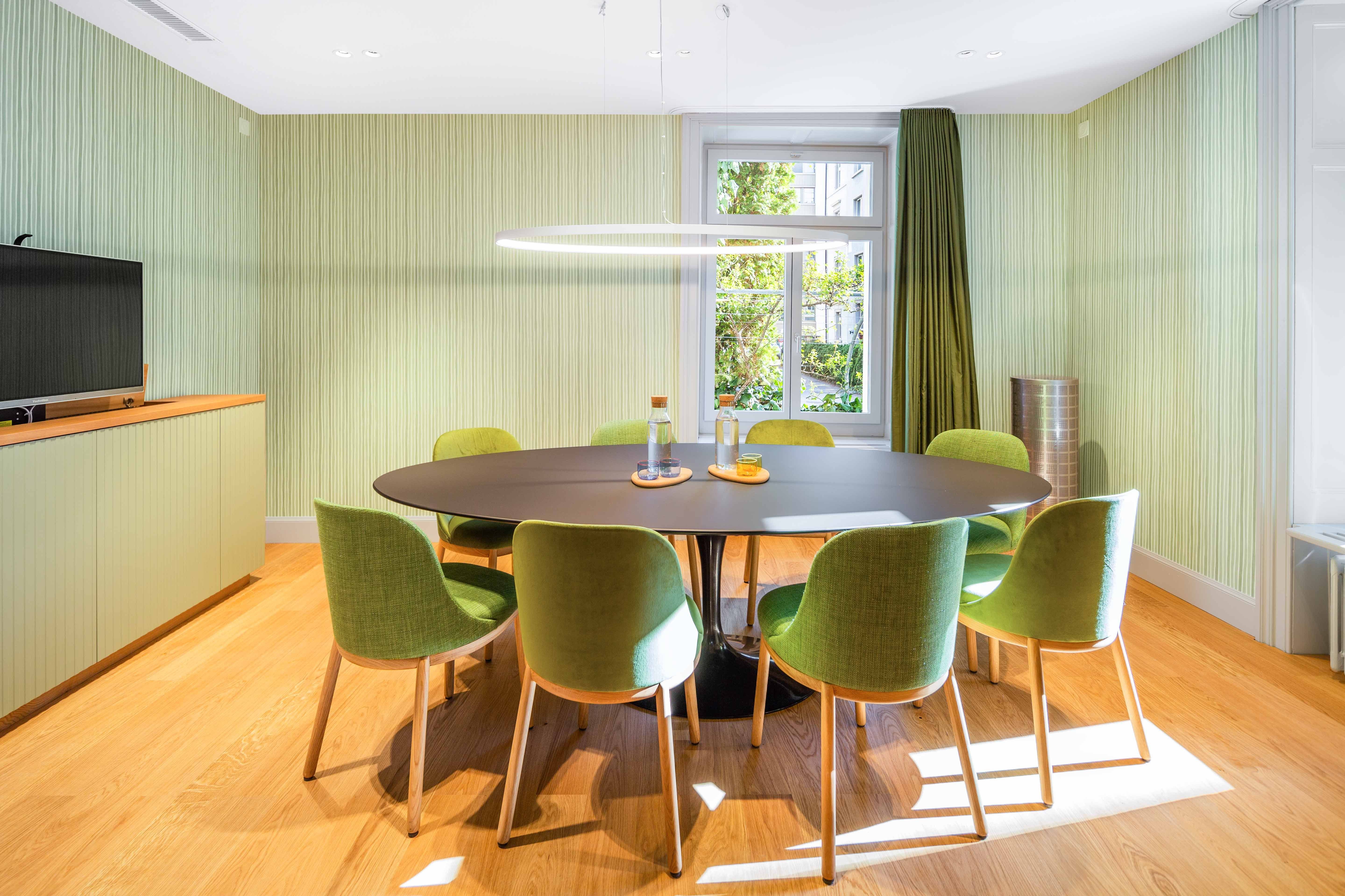 Lady Apos S First Design Hotel 47/53