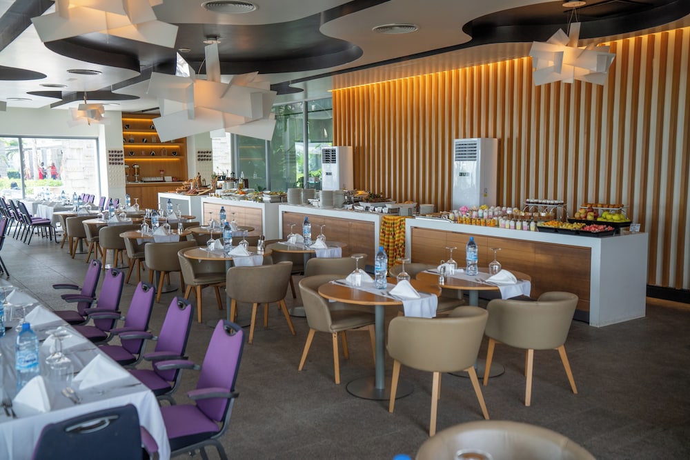 NOOM HOTEL CONAKRY 26/50