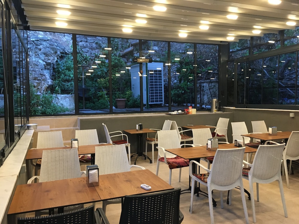 Nuray Hotel 49/54