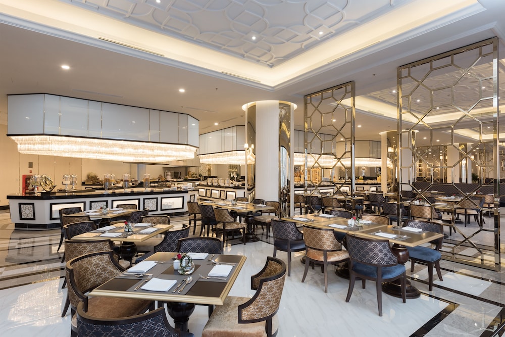 Vinpearl Empire Nha Trang, Affiliated by Melia 63/73