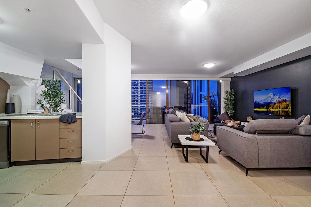 Broadbeach Savannah Hotel And Resort 52/80
