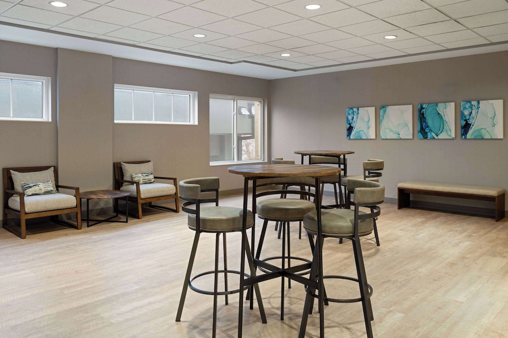 Wyndham Garden Otsego-Minneapolis 40/57