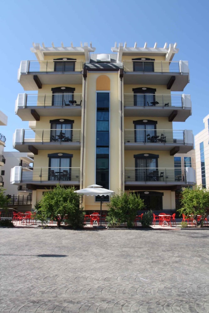 Rama Palace Hotel 6/71