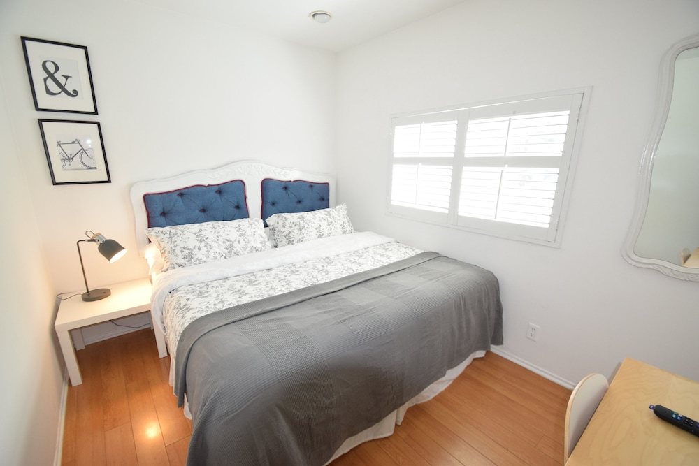 Boutique Hotel 444 10/73