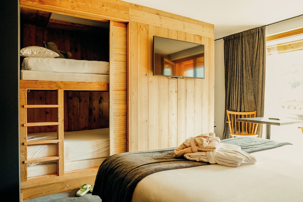 Lodji Hotel 5/50