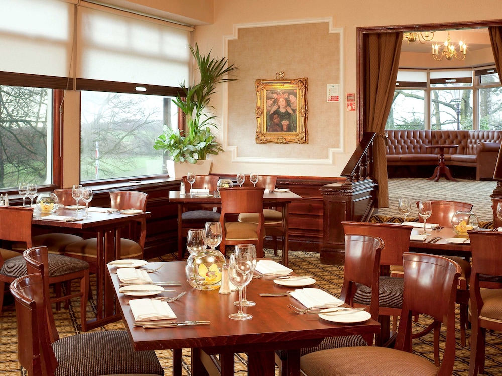 Mercure Manchester Norton Grange Hotel & Spa 57/70