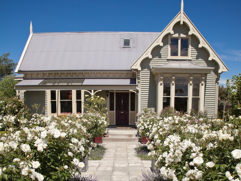 The Lilac Rose Boutique Bed and Breakfast 2/48