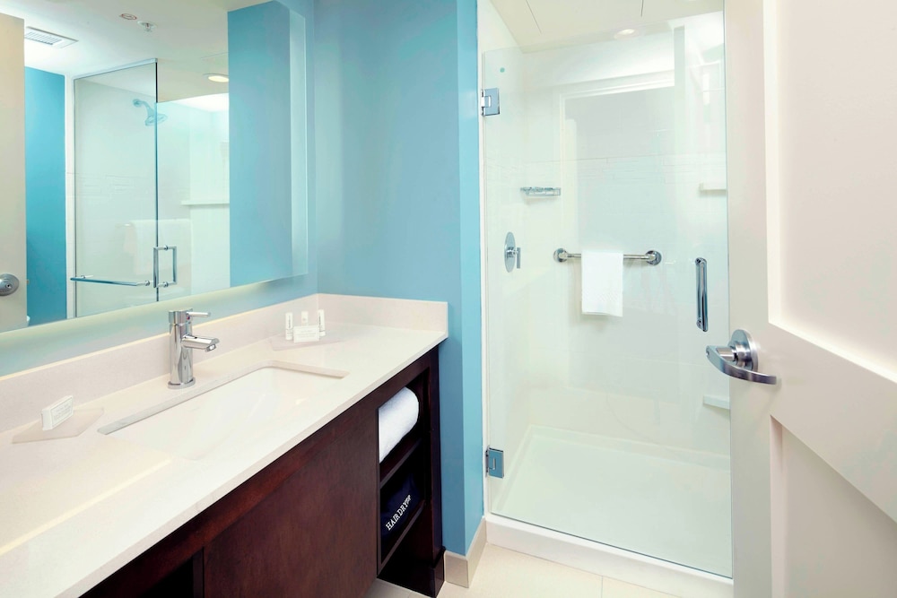 1 BEDROOM, SUITE, ACCESSIBLE