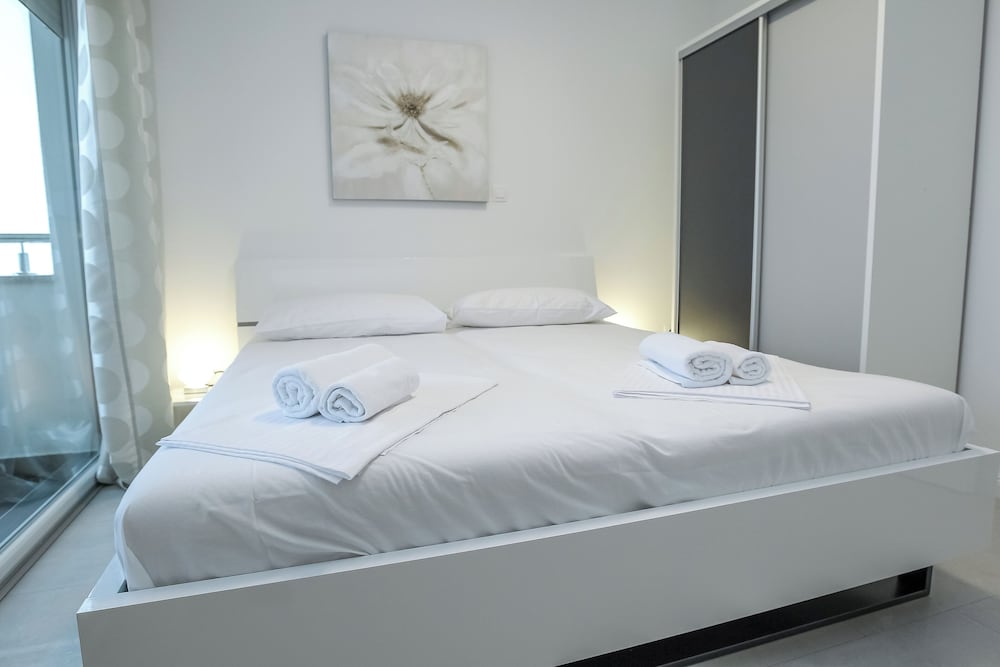 Apartments Tomana 16/50