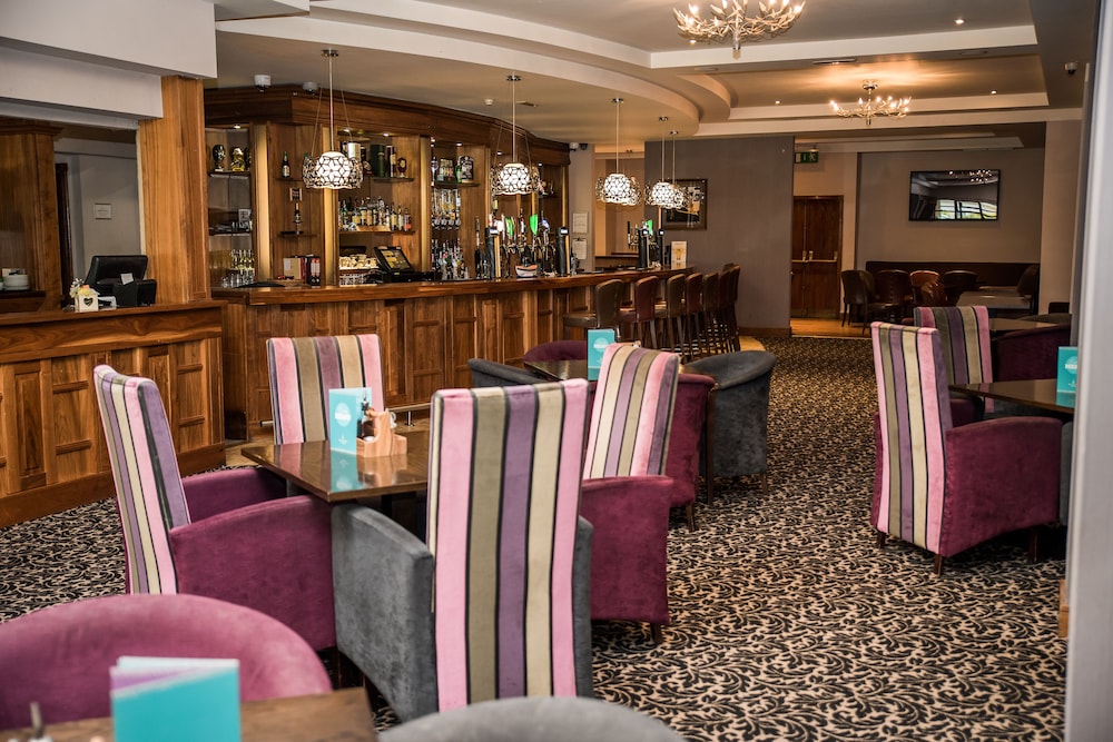 ARKLOW BAY HOTEL 34/55