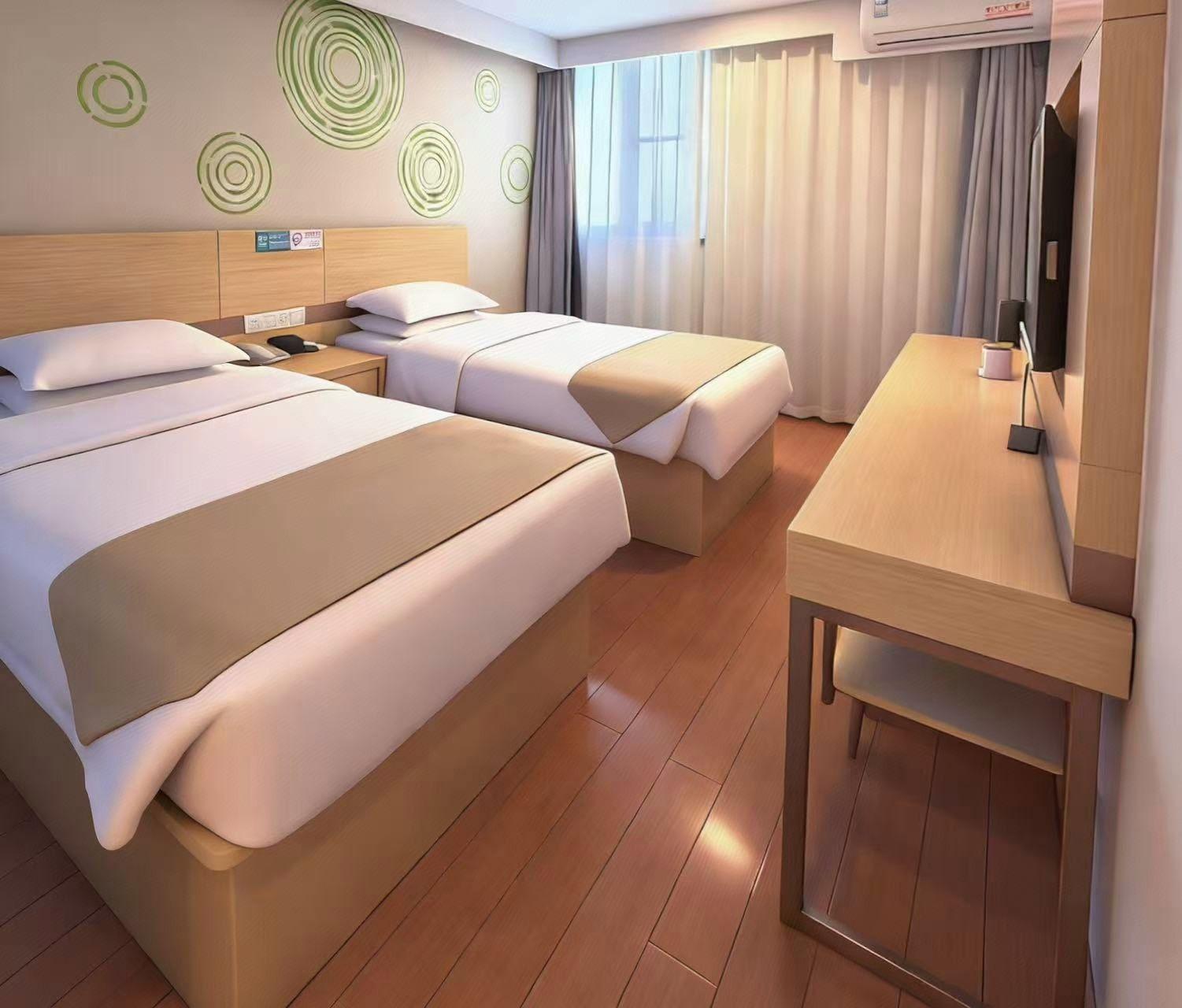 ROOM, TWIN BEDS