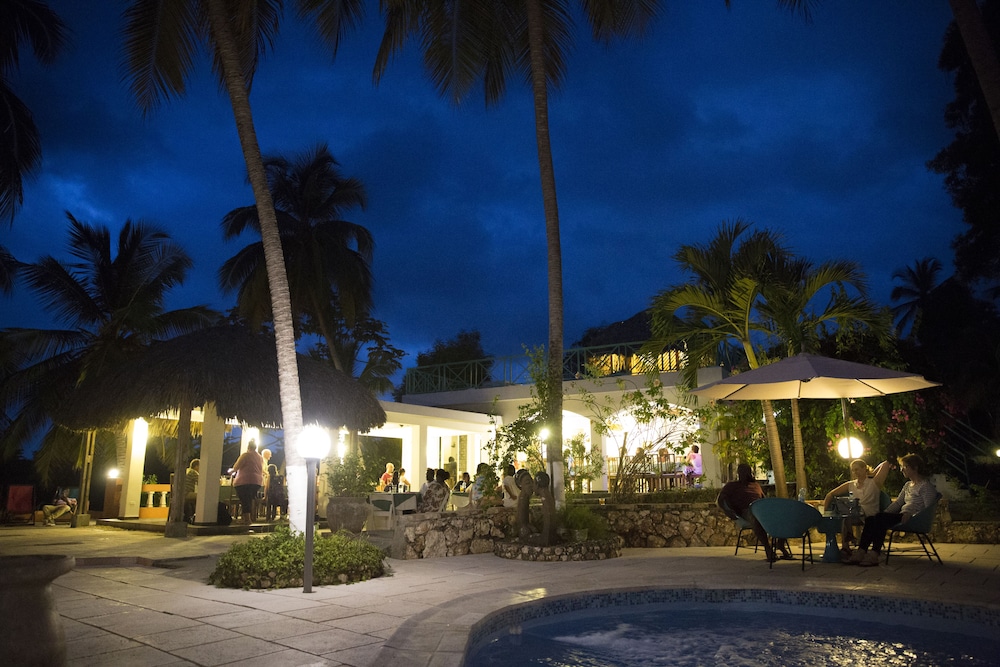 Hotel-Restaurant Cyvadier Plage 1/50
