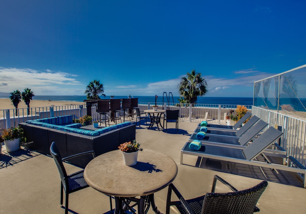 Venice Suites 47/68
