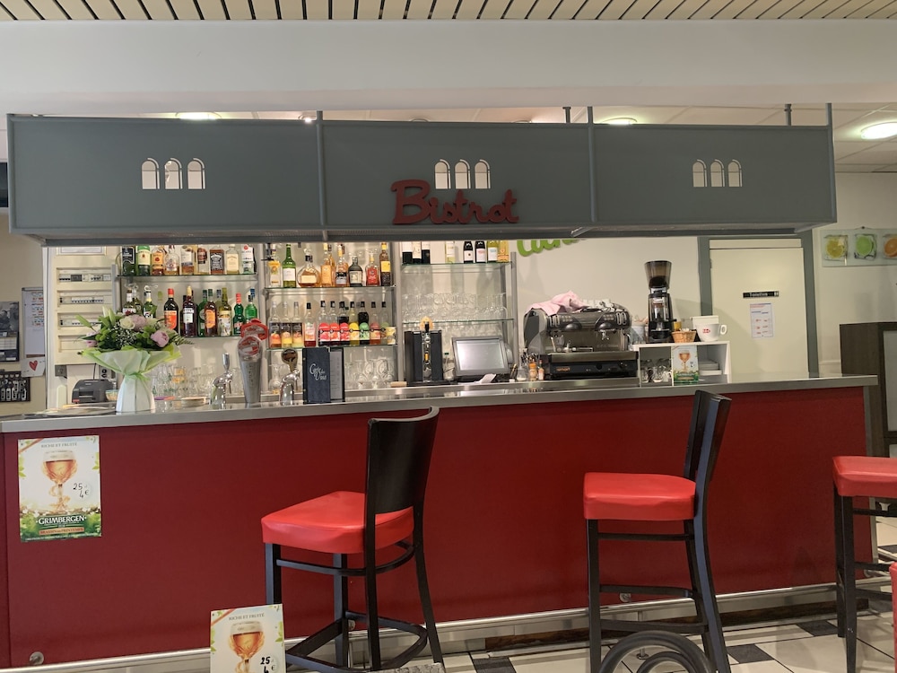 Hotel Restaurant Les Commerants 20/27