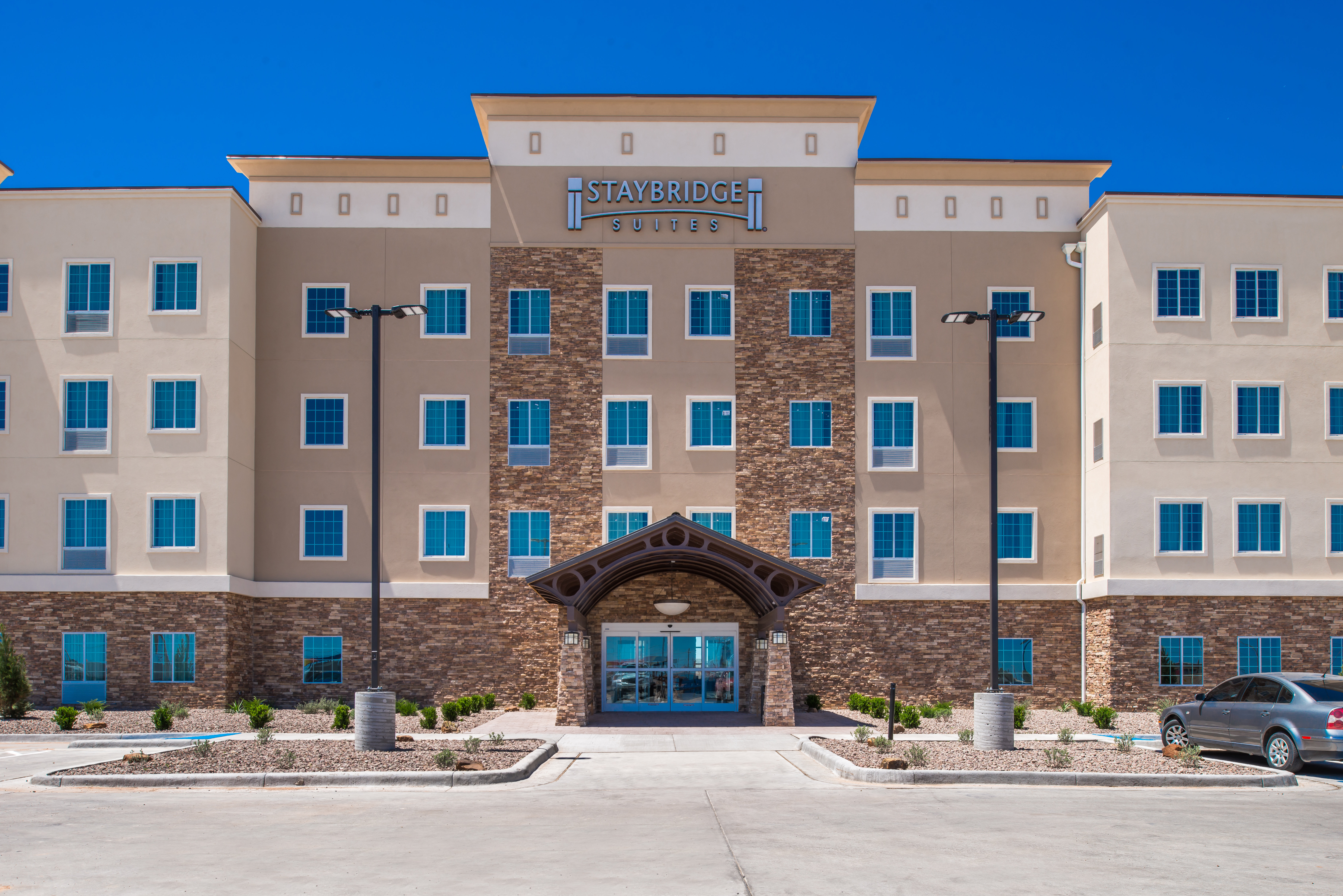 Staybridge Suites Pecos 52/56