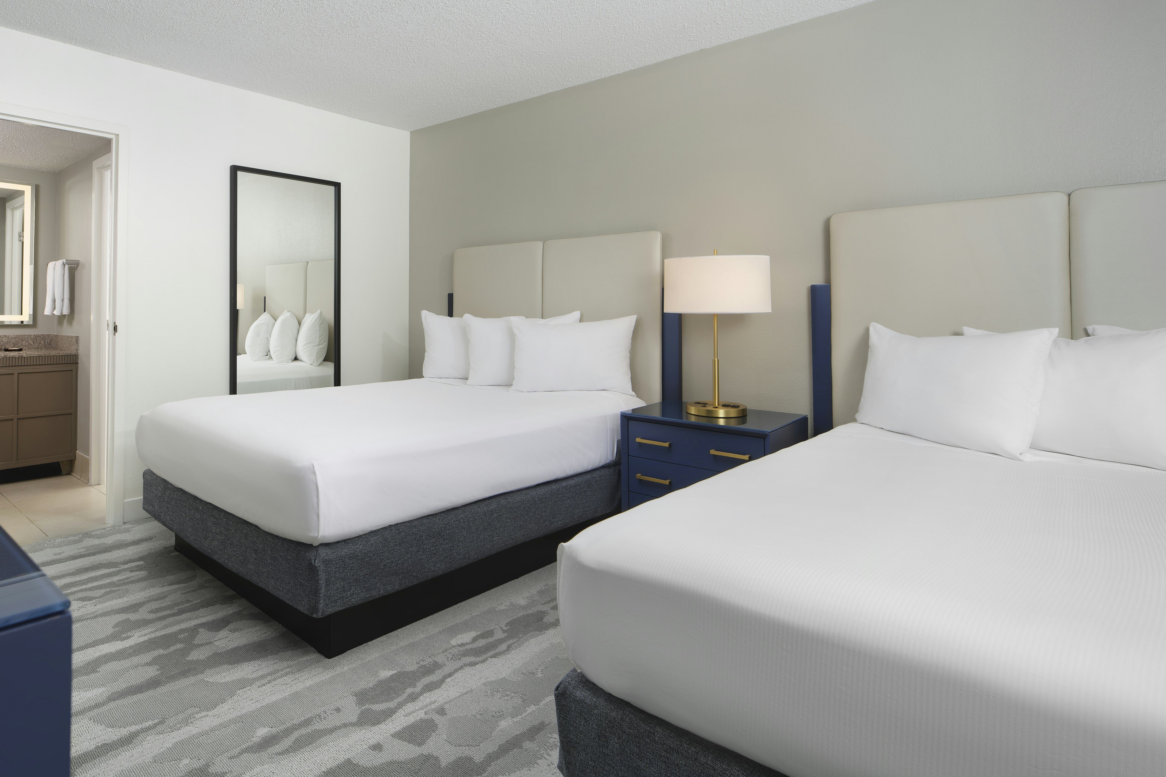 PREMIUM, SUITE, 2 QUEEN BEDS, OCEAN VIEW