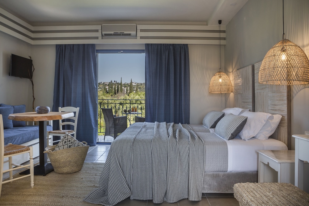 Avithos Resort 52/92
