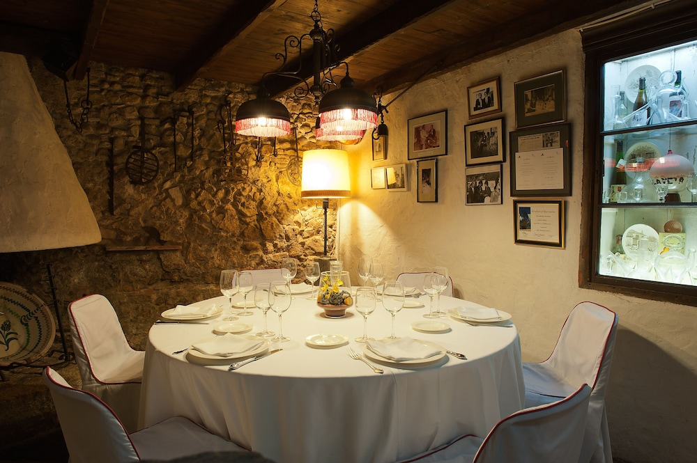 Duran Hotel And Restaurant 37/50