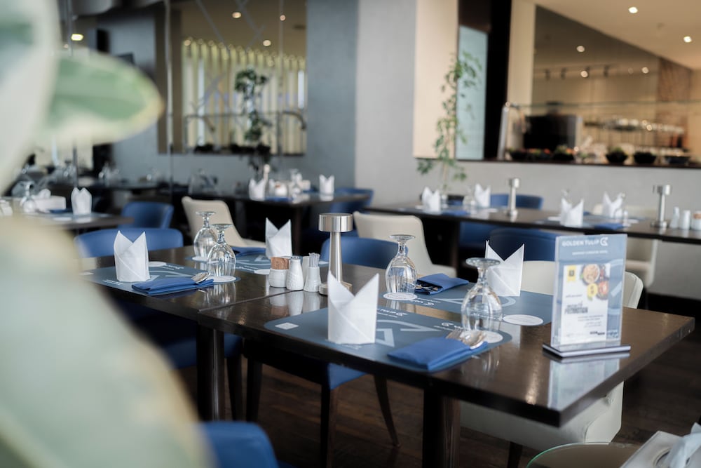فندق جولدن توليب الدمام الكورنيش(Golden Tulip Dammam Corniche Hotel) 56/60