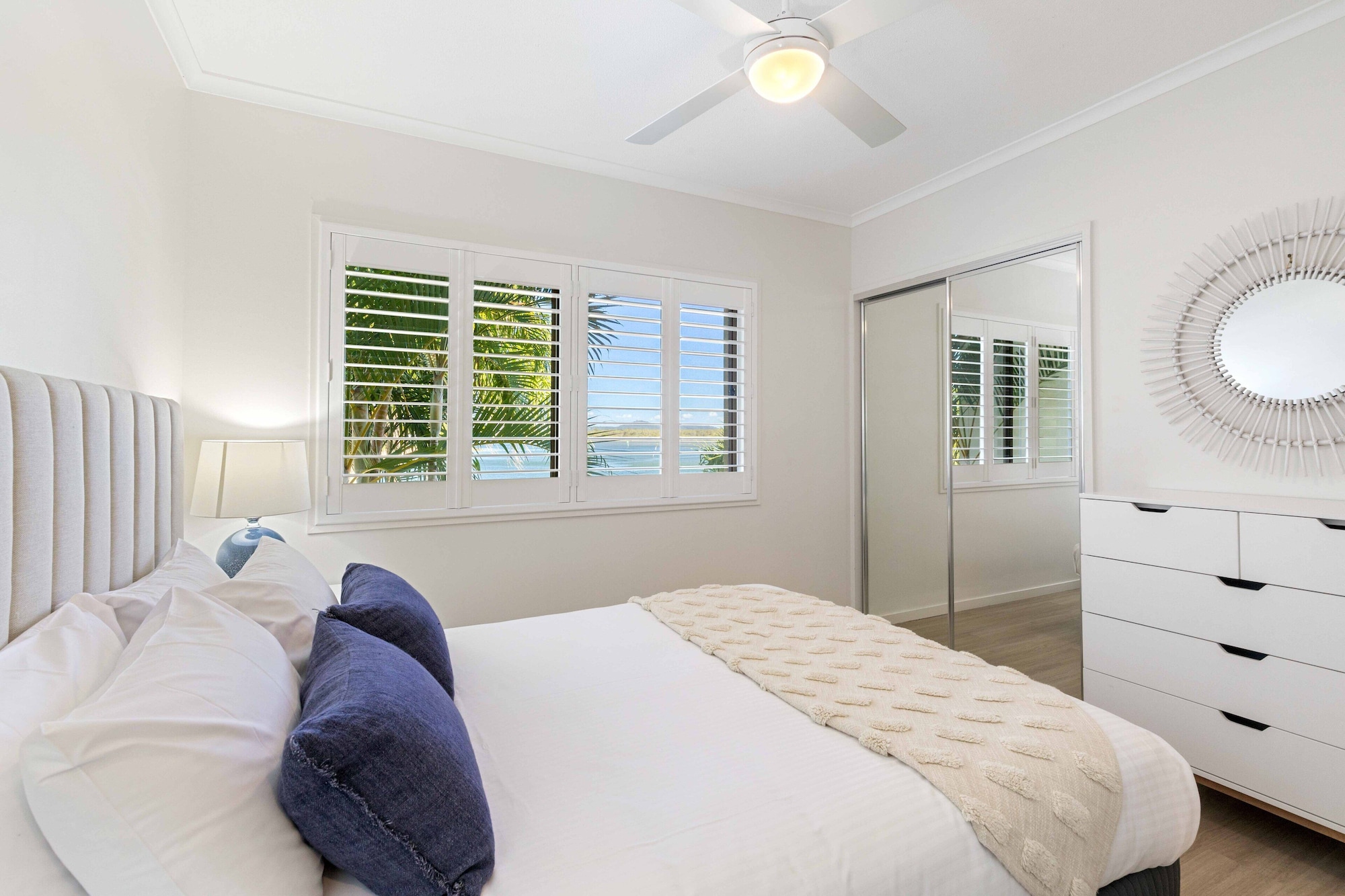 1 Bedroom, Premium, Apartment, Queen Bed, Beach Side