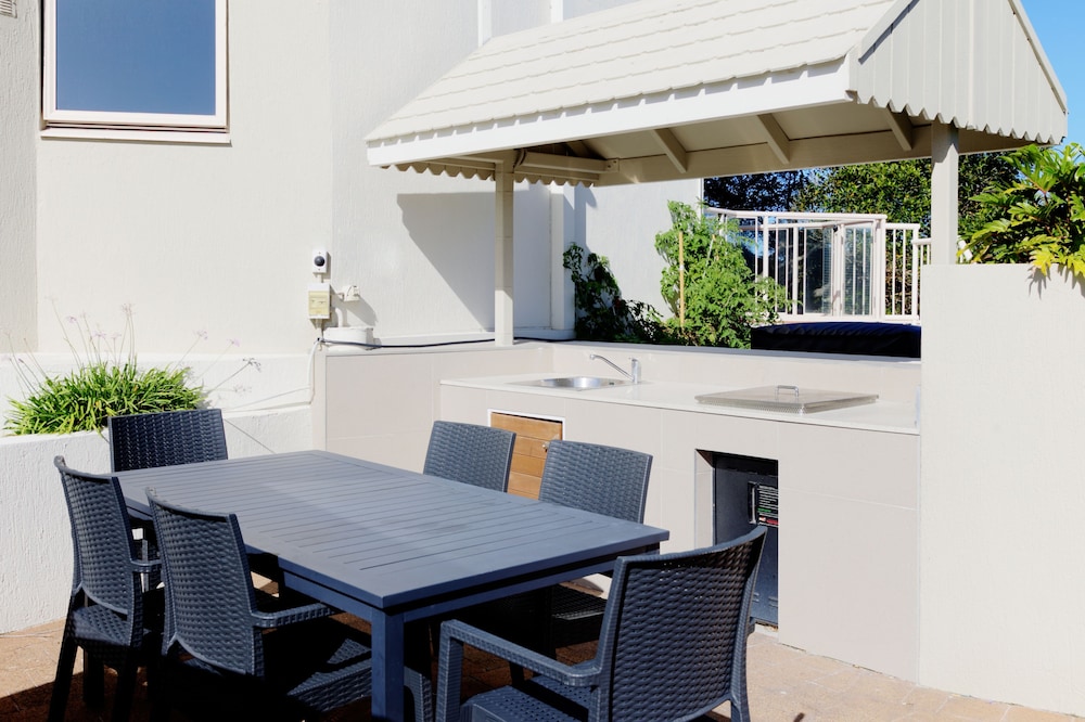 Sandcastles Mooloolaba 48/70