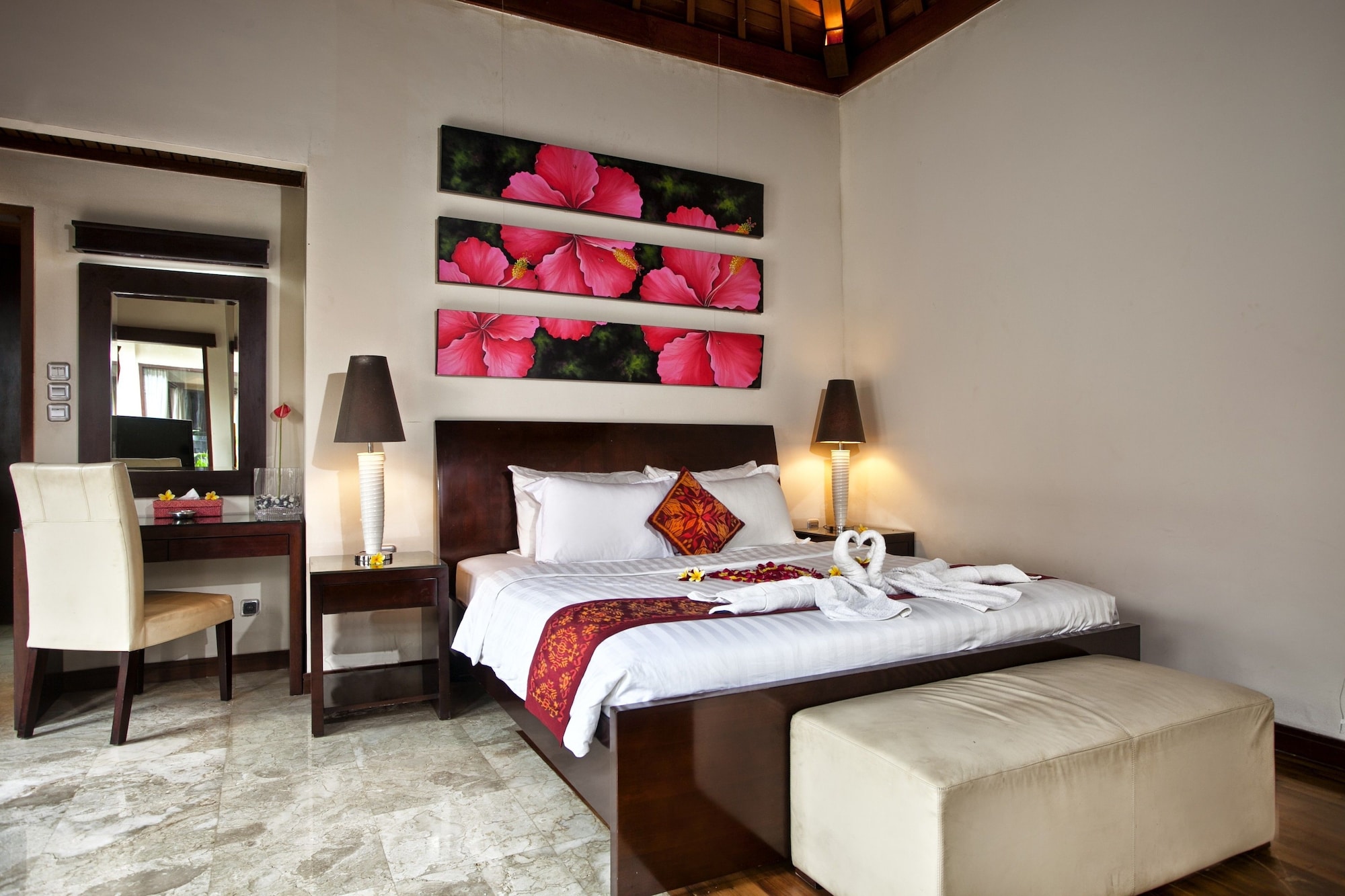 3 BEDROOMS, VILLA, PRIVATE POOL