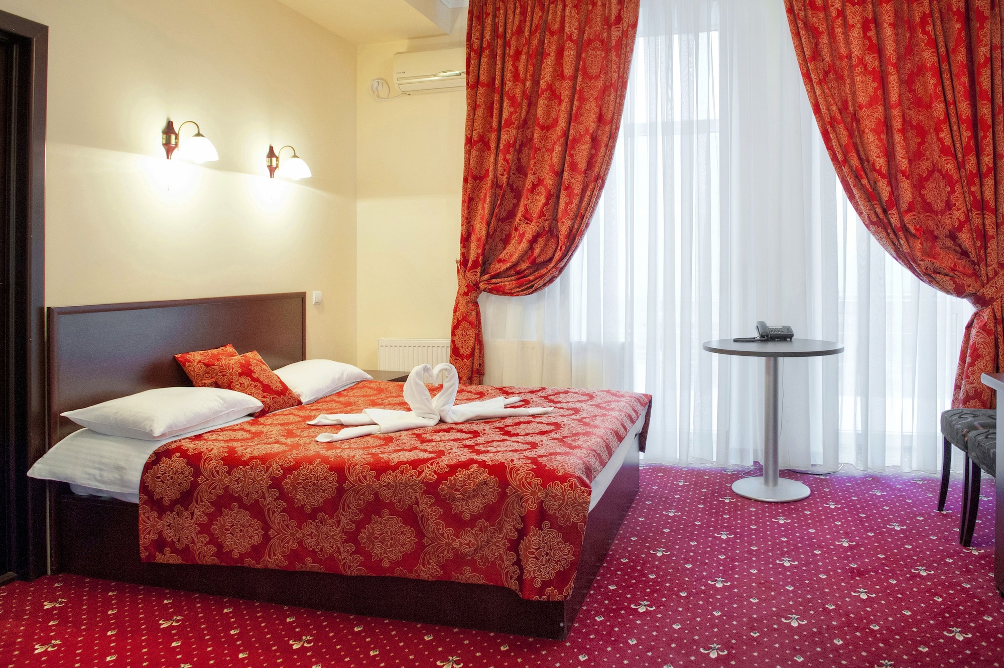 PRESIDENTIAL, SUITE, CITY VIEW