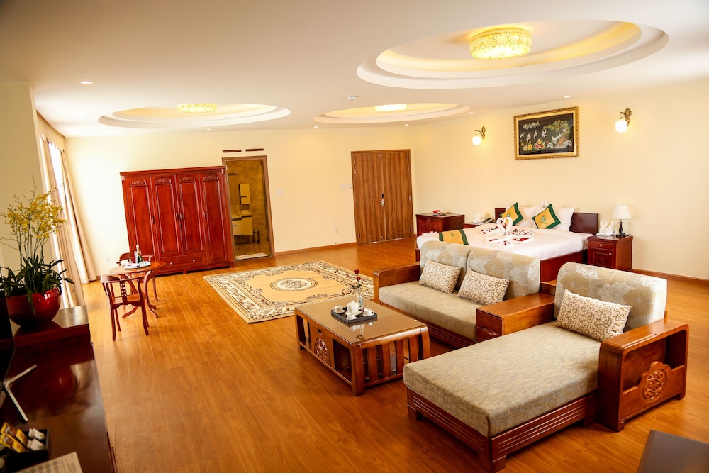 Thuy Hoang Nguyen Hotel Resort & Spa 45/75
