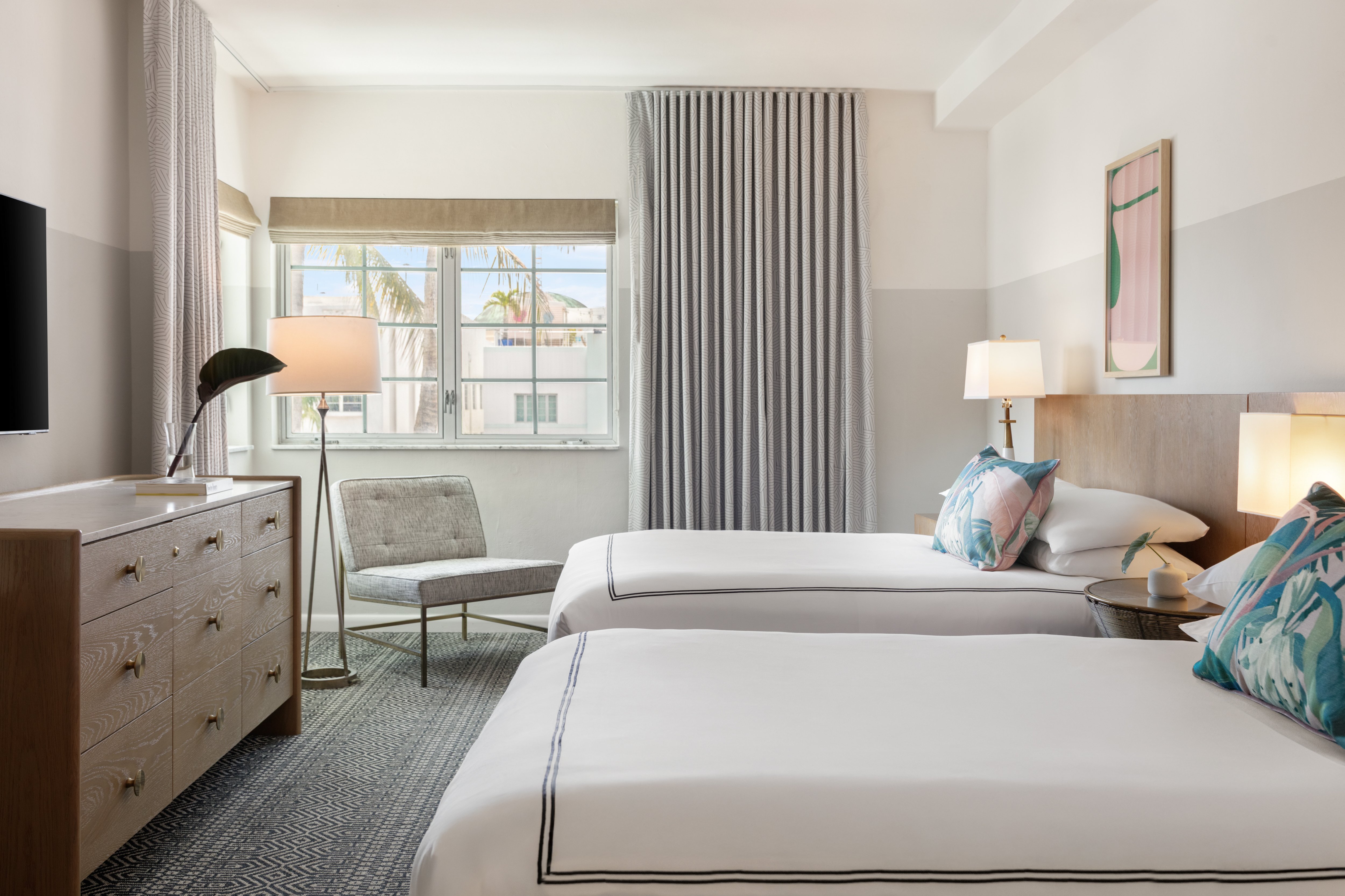 Kimpton Surfcomber Hotel 26/80