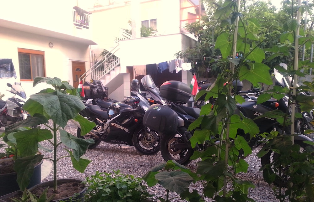 My Home Guest House 33/46