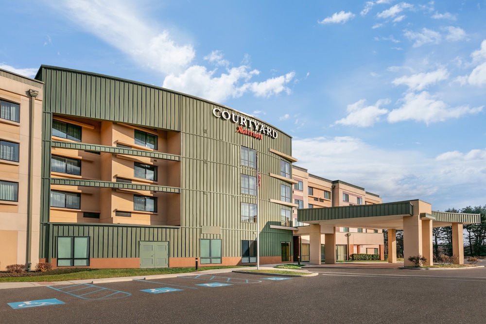 Courtyard Mt Holly Westampton in MOUNT HOLLY - NJ