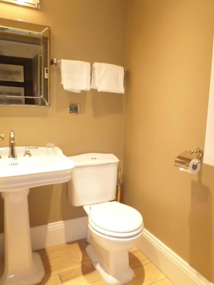 Hotel Vendome Bw Signature Collection 12/39