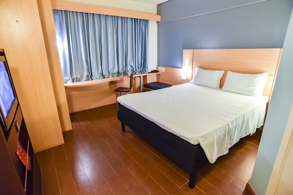 Ibis Sao Luis 30/64