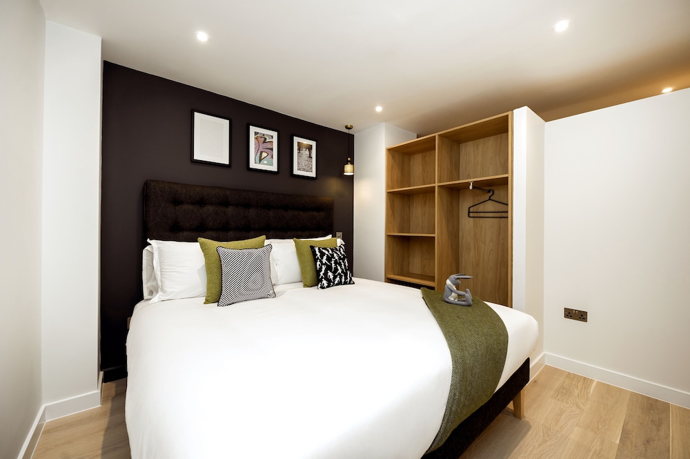 1 BEDROOM, OPEN PLAN, WILDE
