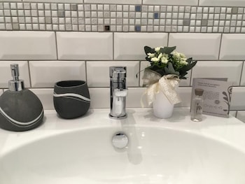 A Casa Di Titty 4/53