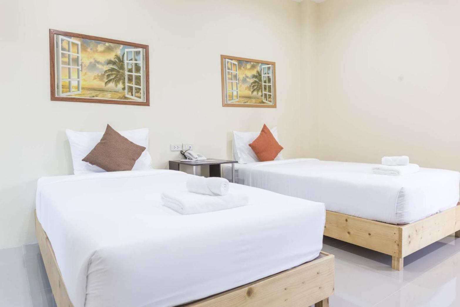 Yaibua Hotel 10/15