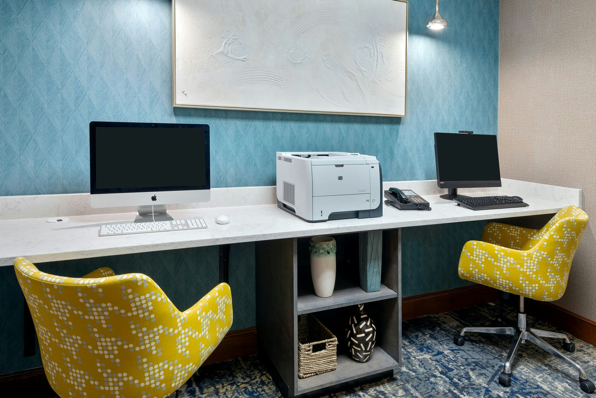 Hampton Inn & Suites Kansas City-Country Club Plaza 50/57