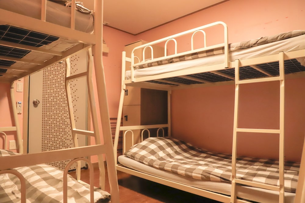Busan Suk Bak Dot Com Guest House 9/52